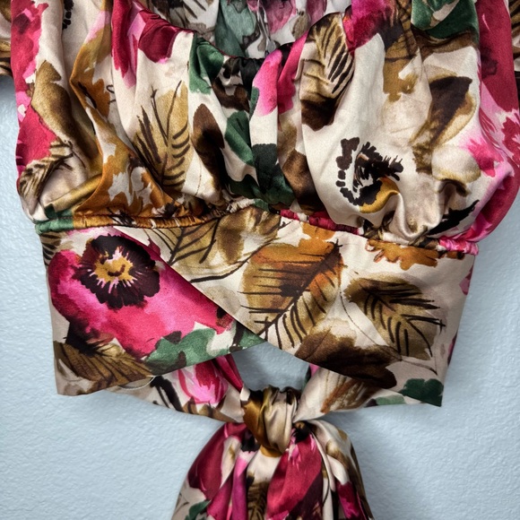 Floral Puff Sleeve Tie-Back Top - Picture 15 of 16